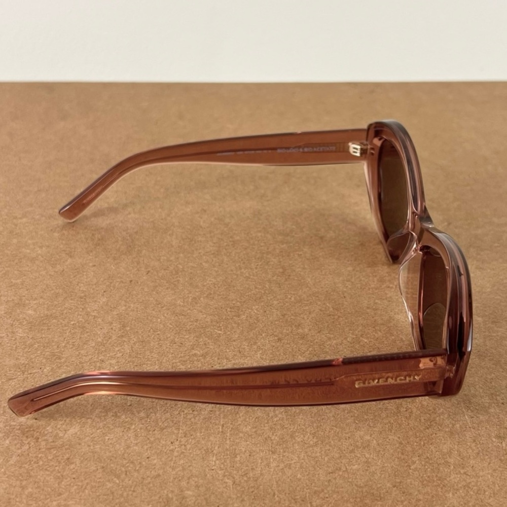 GIVENCHY CAT-EYE SUNGLASSES - Picture 7 of 10